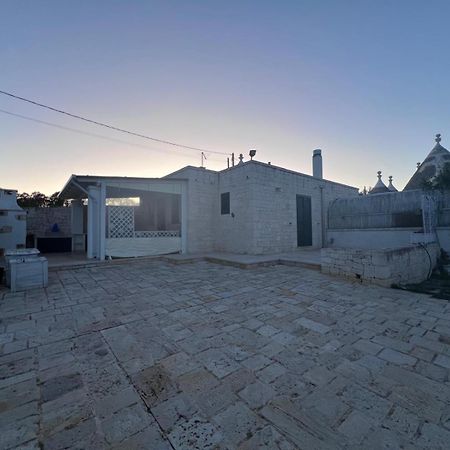 Trullo Le Tre Sorelle Cisternino Εξωτερικό φωτογραφία