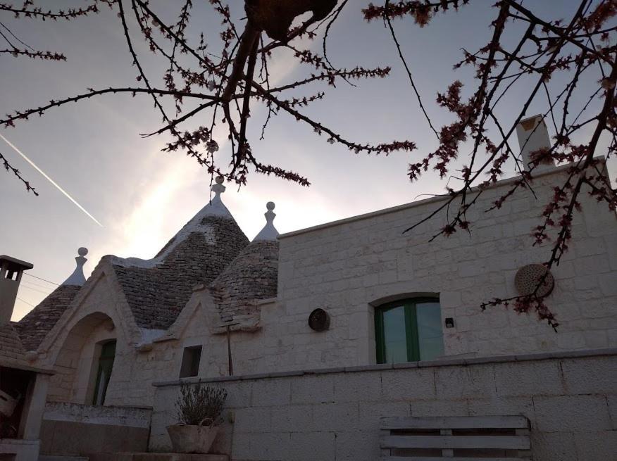 Trullo Le Tre Sorelle Cisternino Εξωτερικό φωτογραφία