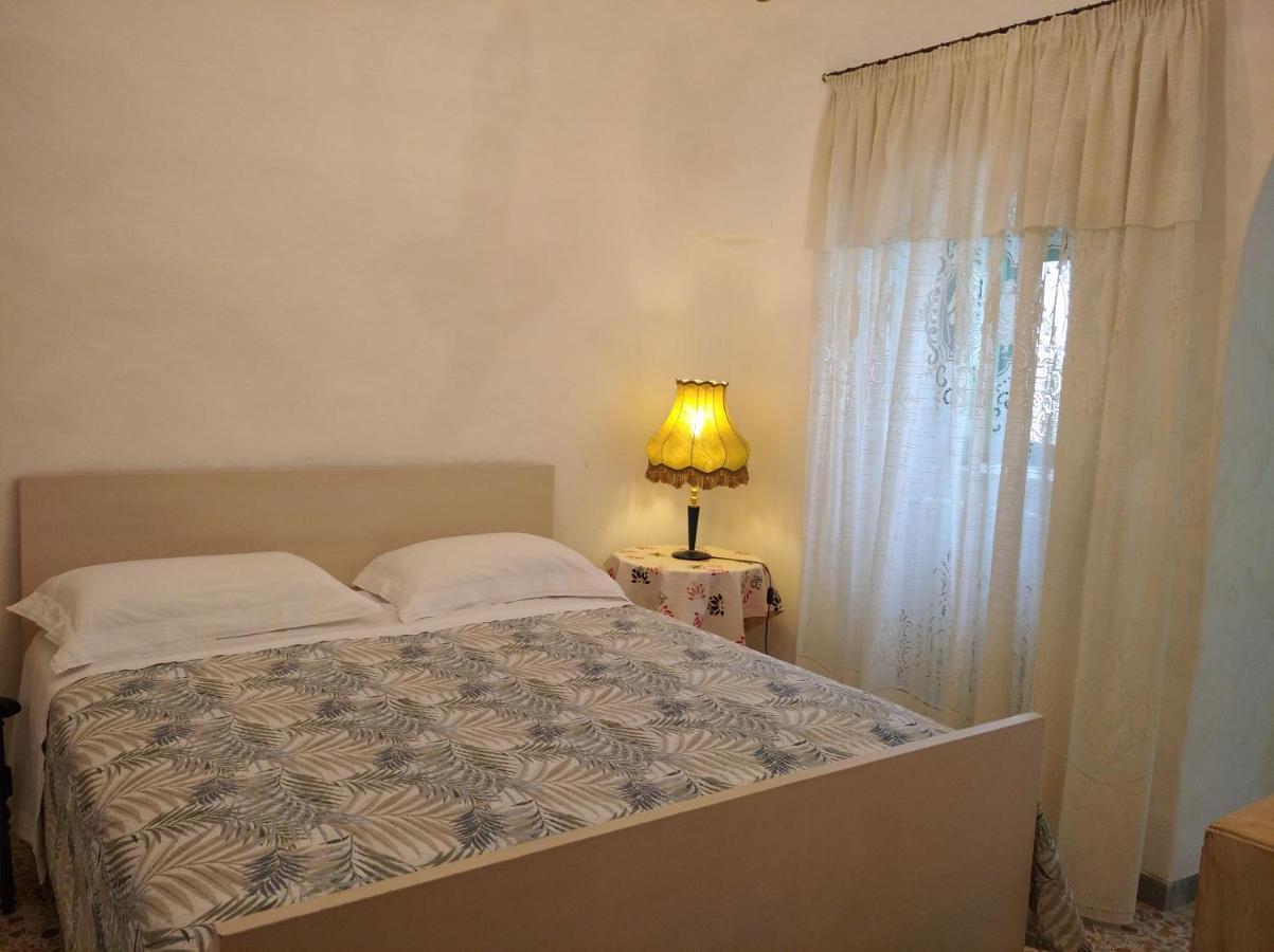 Trullo Le Tre Sorelle Cisternino Εξωτερικό φωτογραφία