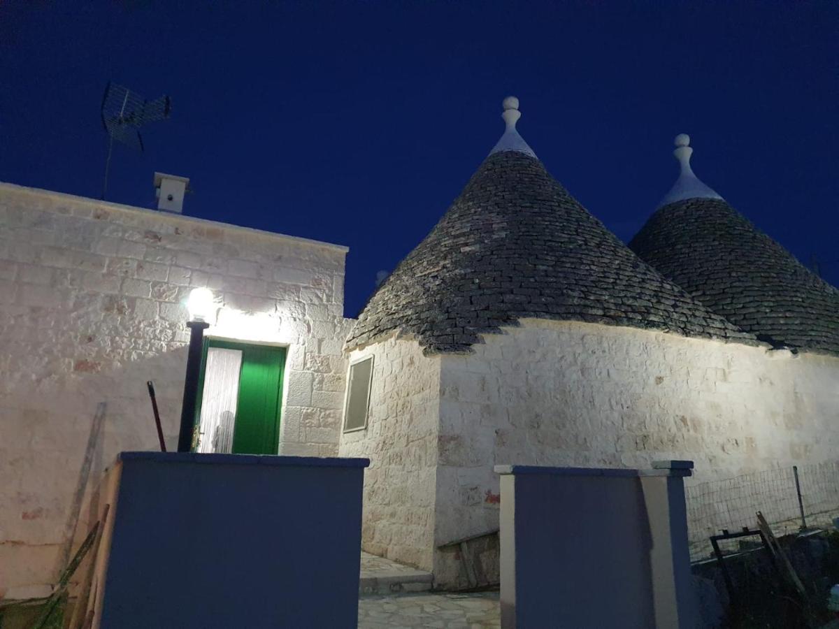 Trullo Le Tre Sorelle Cisternino Εξωτερικό φωτογραφία