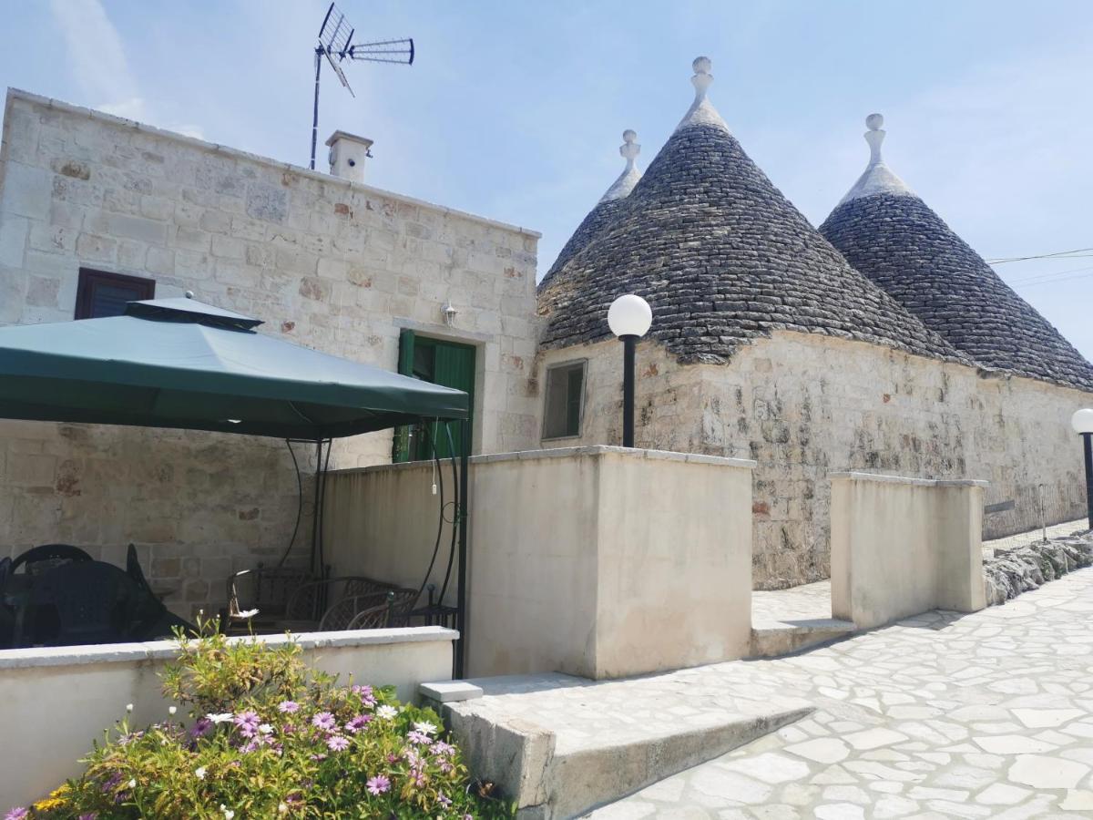 Trullo Le Tre Sorelle Cisternino Εξωτερικό φωτογραφία