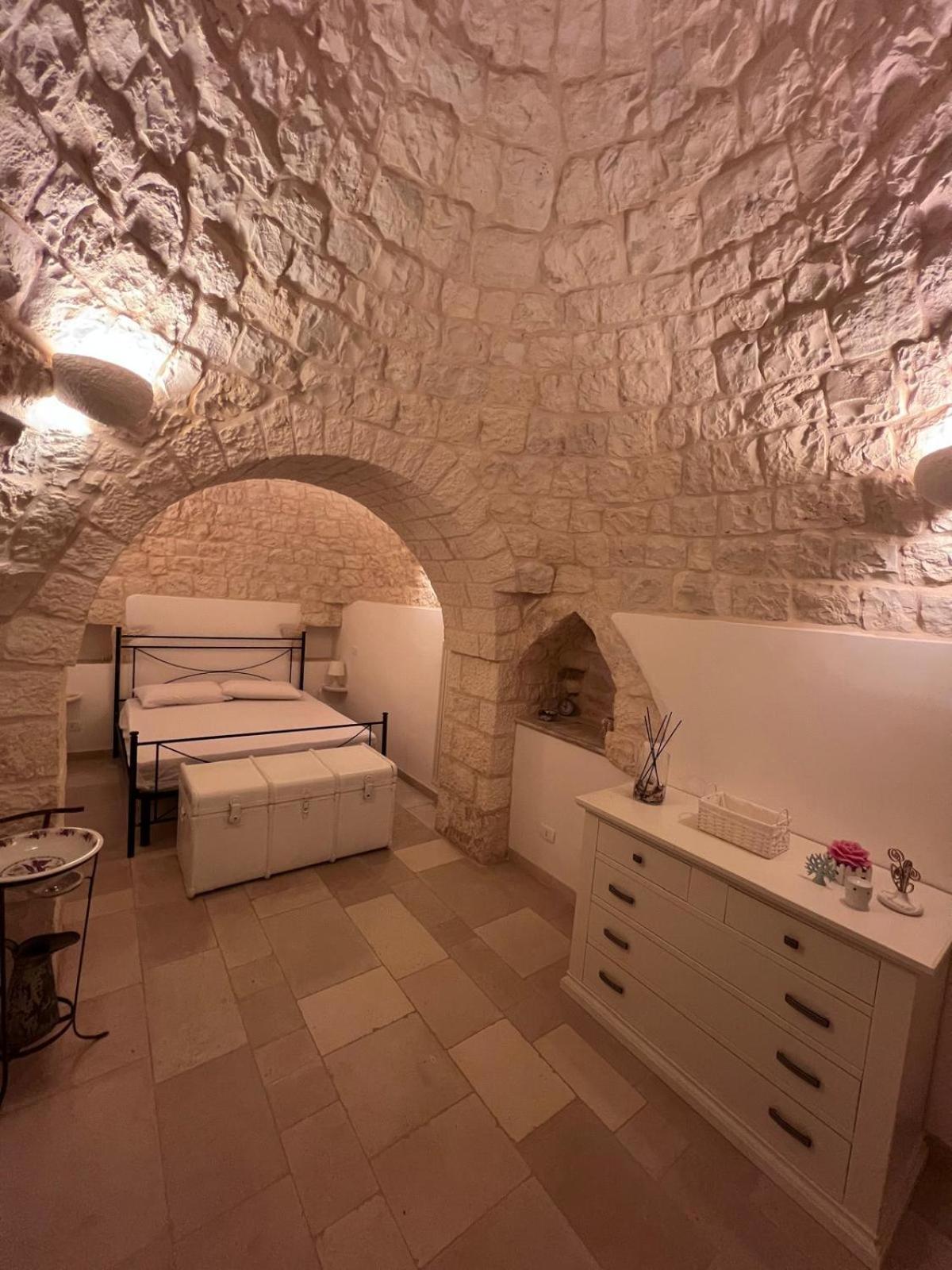 Trullo Le Tre Sorelle Cisternino Εξωτερικό φωτογραφία