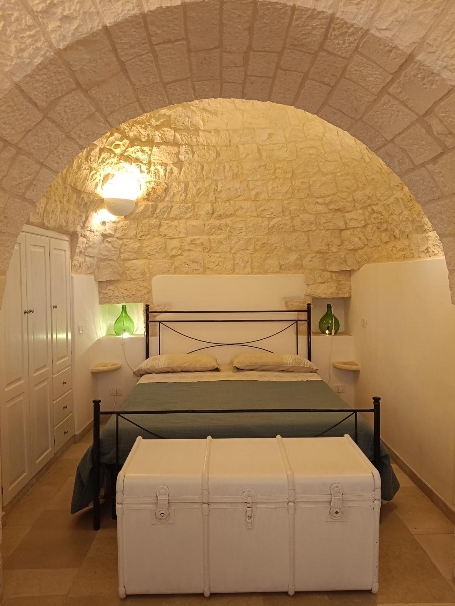 Trullo Le Tre Sorelle Cisternino Εξωτερικό φωτογραφία