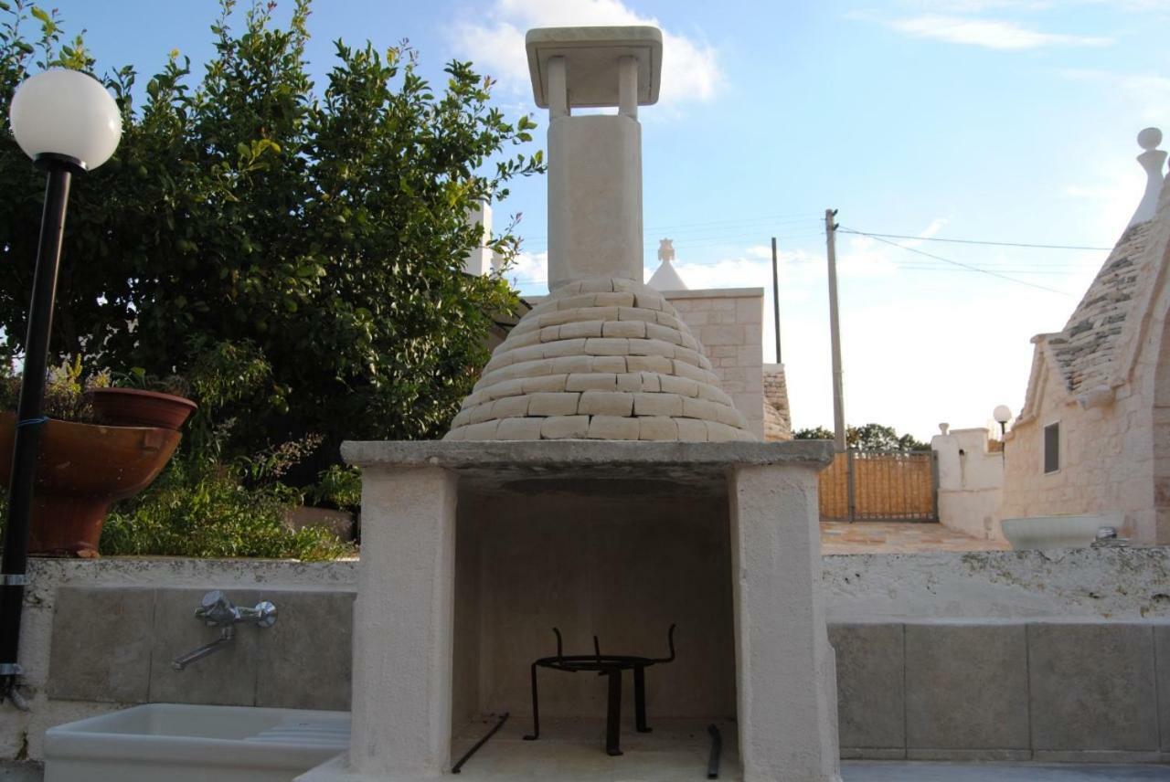 Trullo Le Tre Sorelle Cisternino Εξωτερικό φωτογραφία