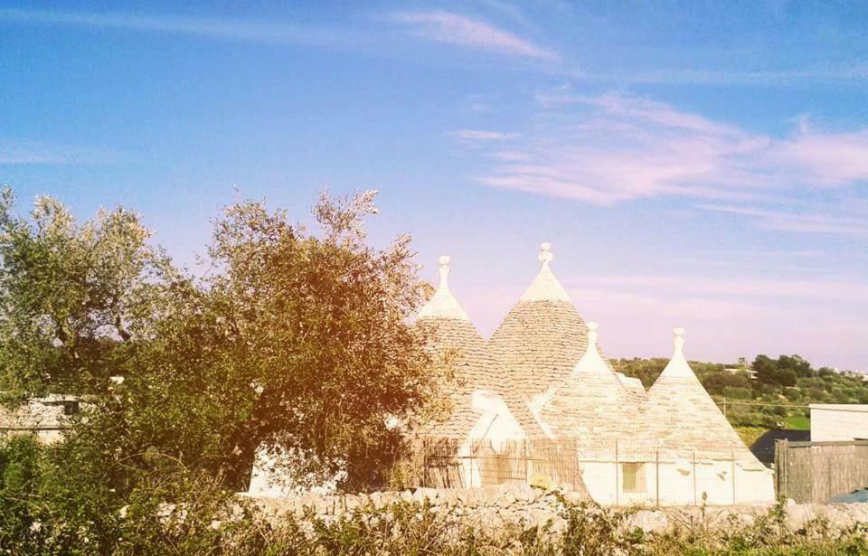 Trullo Le Tre Sorelle Cisternino Εξωτερικό φωτογραφία